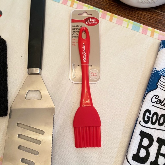 Cold Drinks Good Eats & BBQ Grilling Bundle - Picture 9 of 14